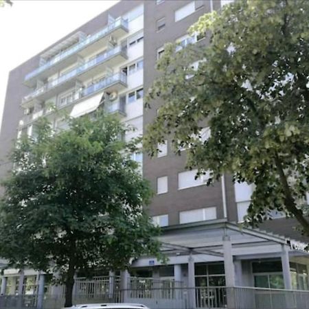 Danube Pearl Apartment Белград Екстериор снимка