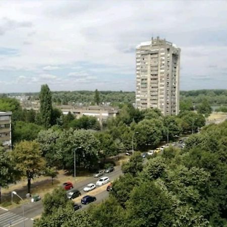 Danube Pearl Apartment Белград Екстериор снимка